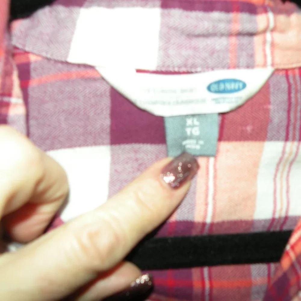 Old navy boyfriend shirt - Picture 4 of 4